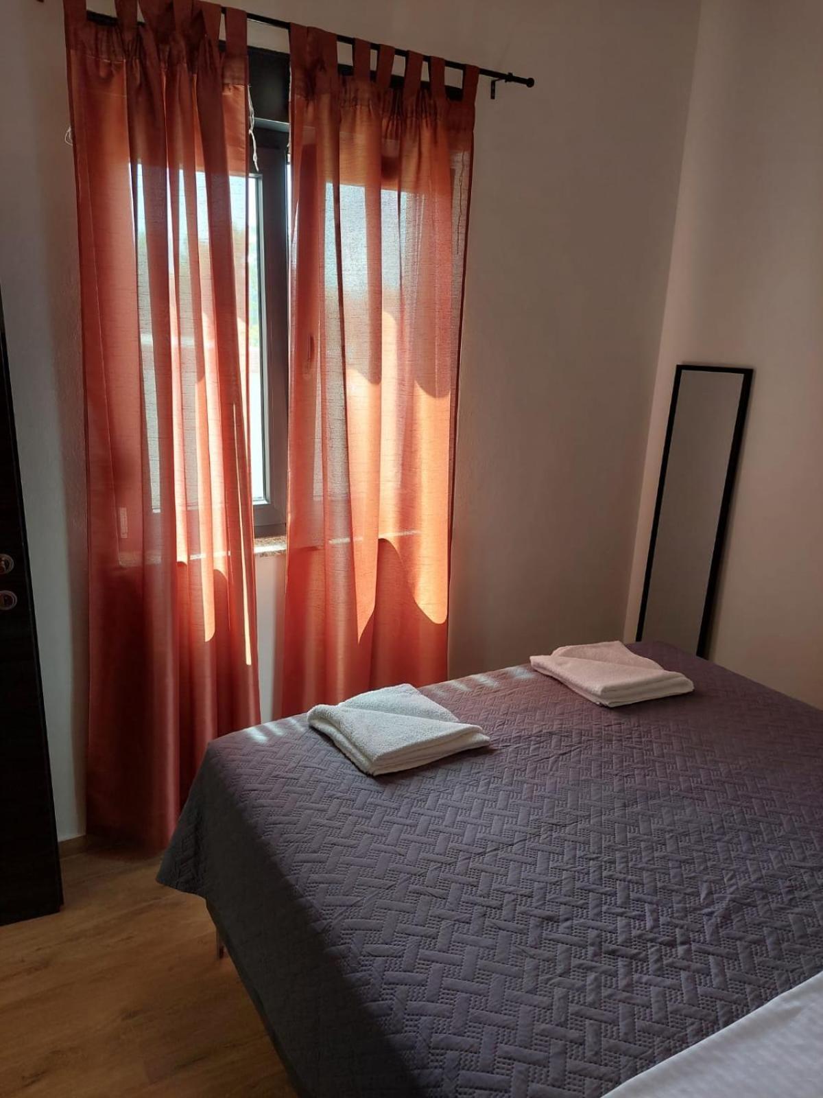 Apartmani Karla Paklenica Starigrad Paklenica Bagian luar foto
