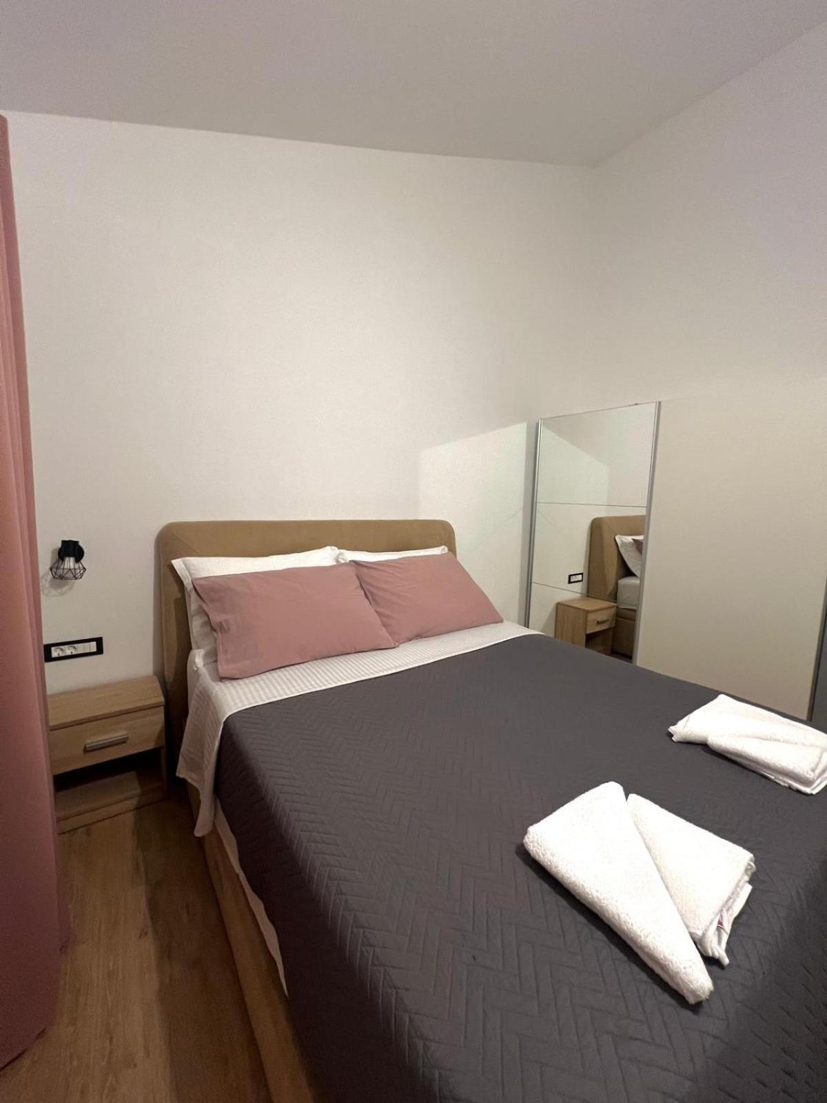 Apartmani Karla Paklenica Starigrad Paklenica Bagian luar foto