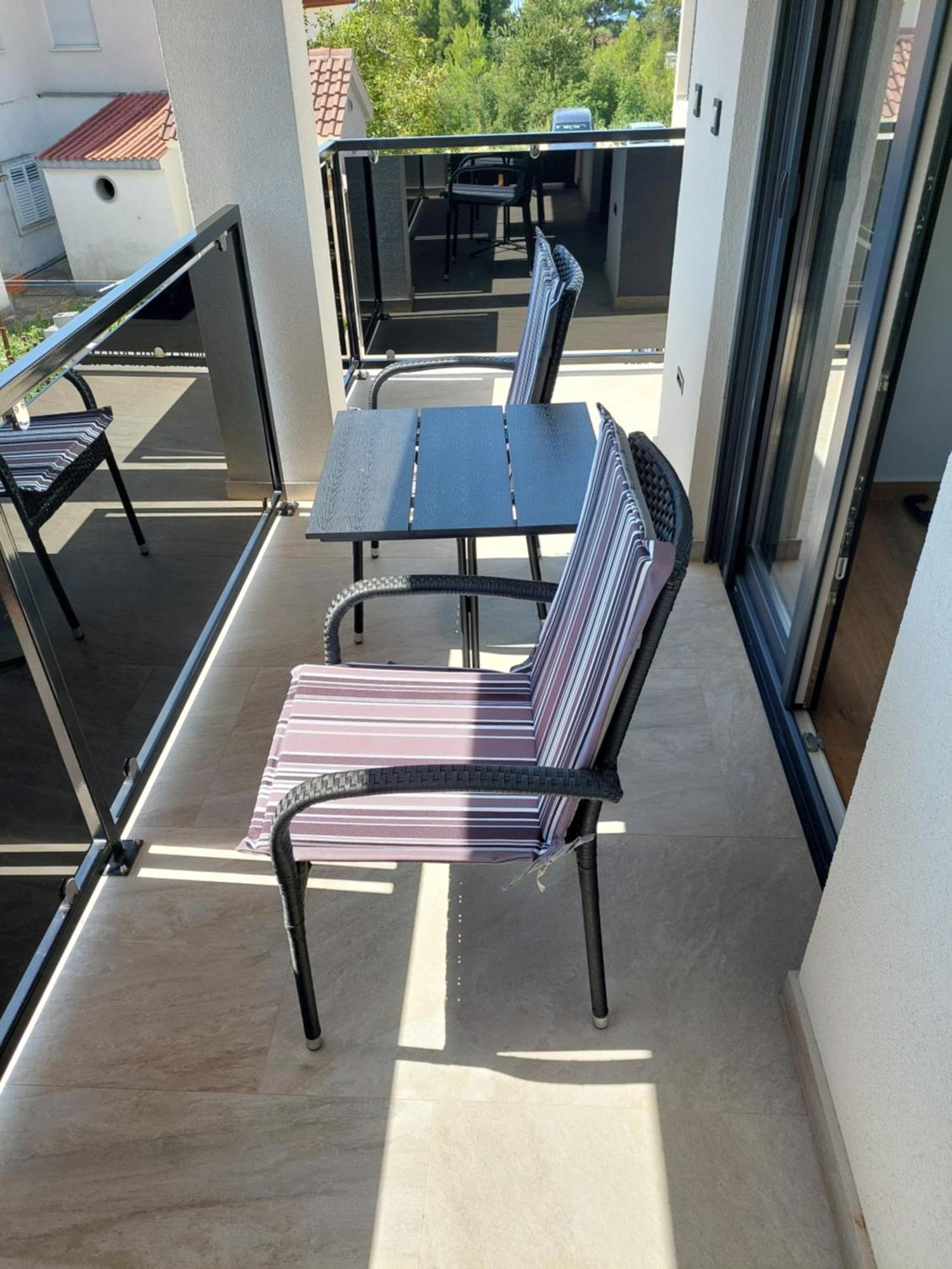 Apartmani Karla Paklenica Starigrad Paklenica Bagian luar foto