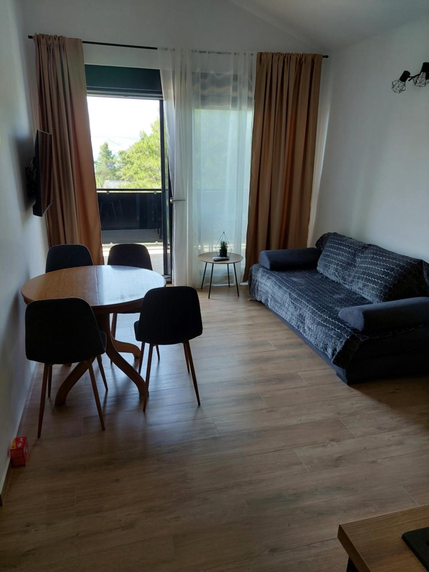 Apartmani Karla Paklenica Starigrad Paklenica Bagian luar foto