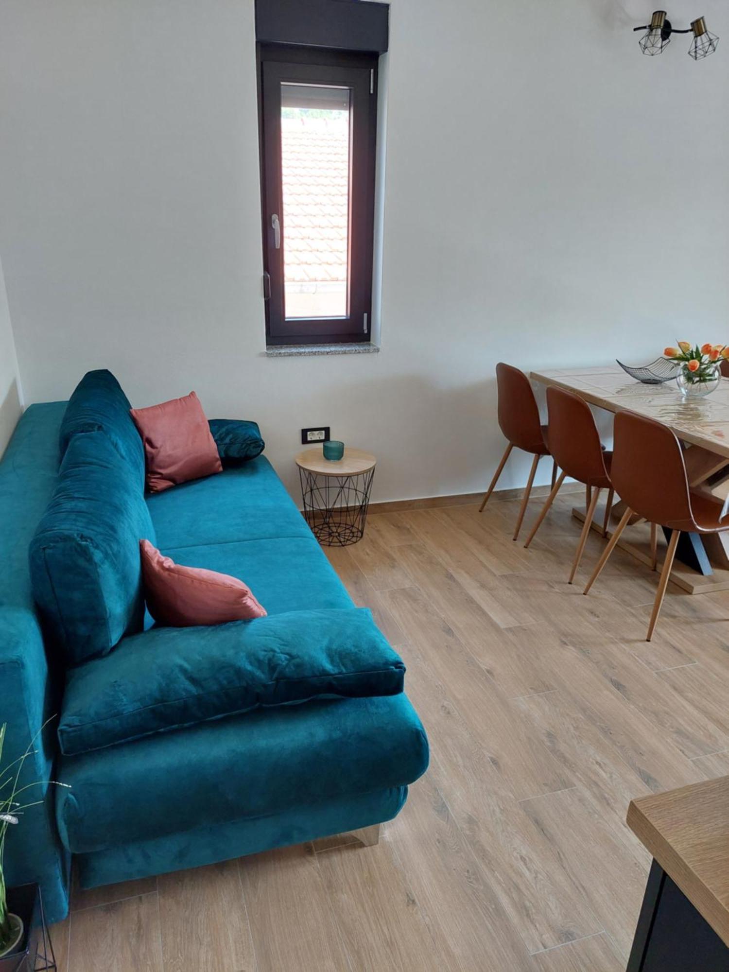 Apartmani Karla Paklenica Starigrad Paklenica Bagian luar foto