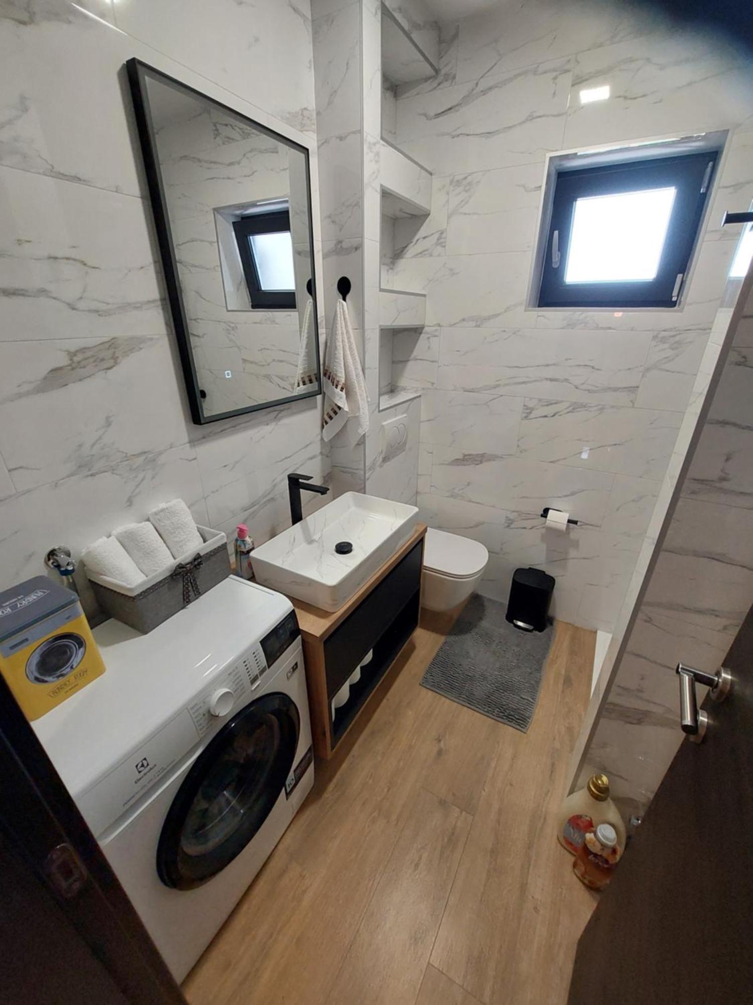 Apartmani Karla Paklenica Starigrad Paklenica Bagian luar foto