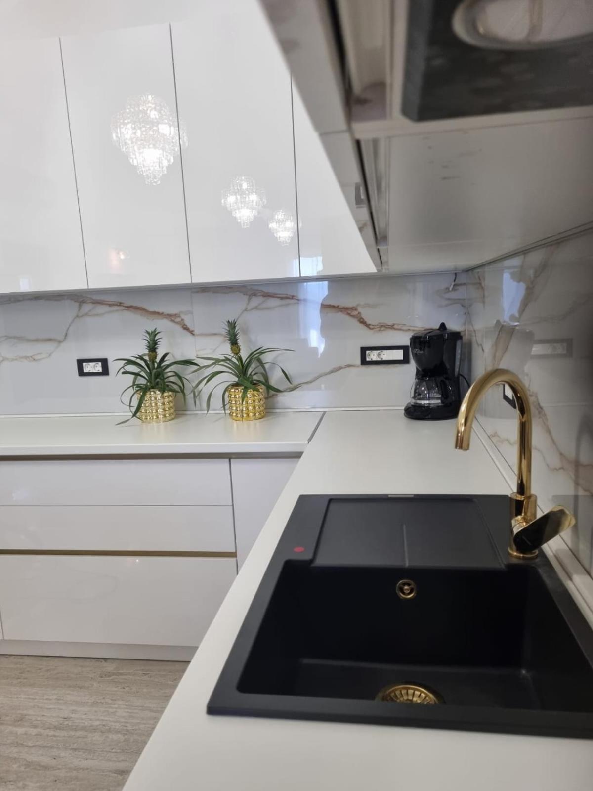Apartmani Karla Paklenica Starigrad Paklenica Bagian luar foto
